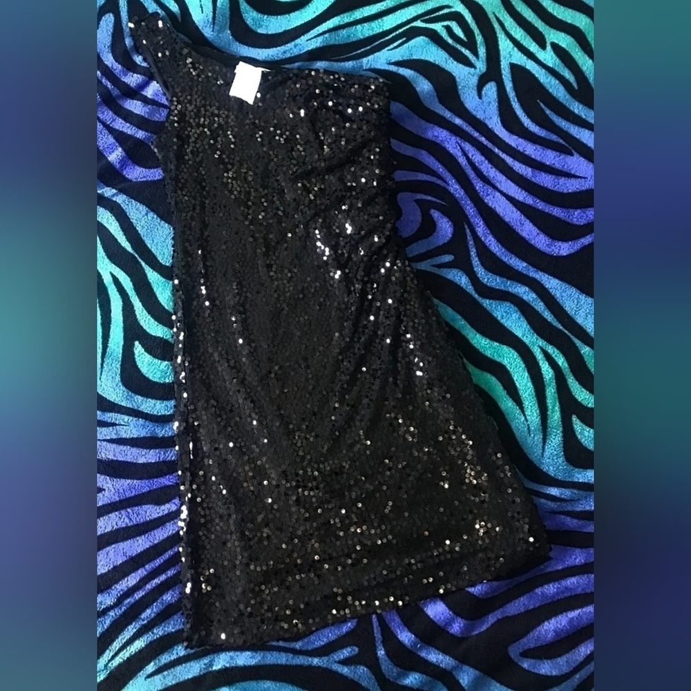 NWT Clues Black sequin dress Size 6